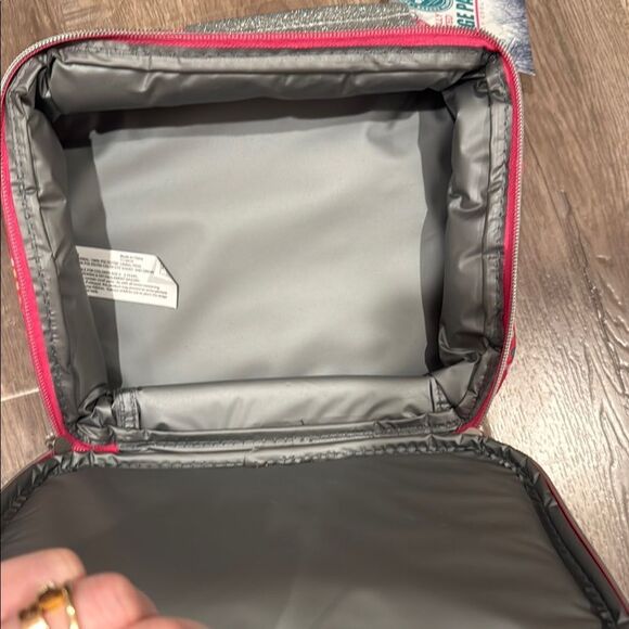 Kids' Fuzzy Heart Sunglasses Bag - Picture 3 of 7